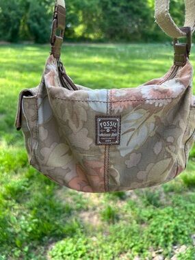 Vintage Fossil Floral Canvas Crossbody in Beige and Pink